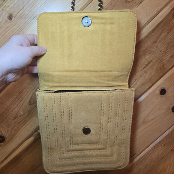 Zara Women Suede Yellow Shoulder Bag Wolf Detail Small - Picture 5 of 12